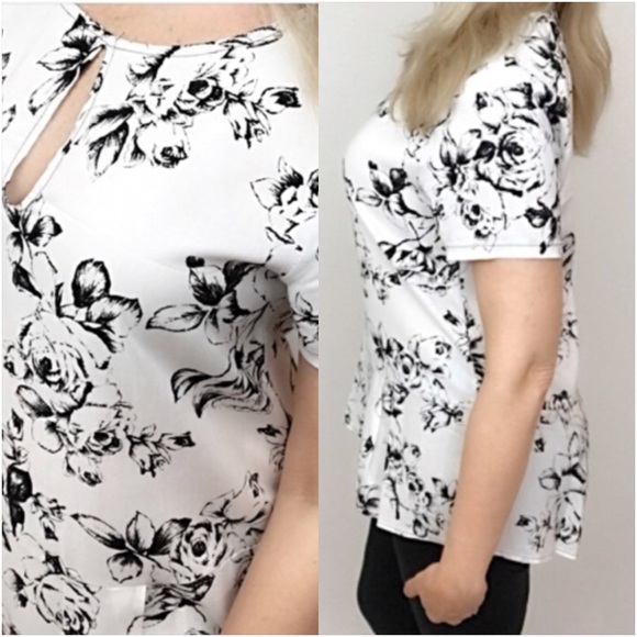 📍SALE Floral Keyhole Tunic Top Blouse Small NEW - Picture 5 of 6